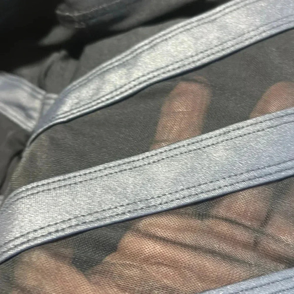 90° By Reflex High waist Capri  athletic leggings, mesh accents moisture wicking - Picture 10 of 10